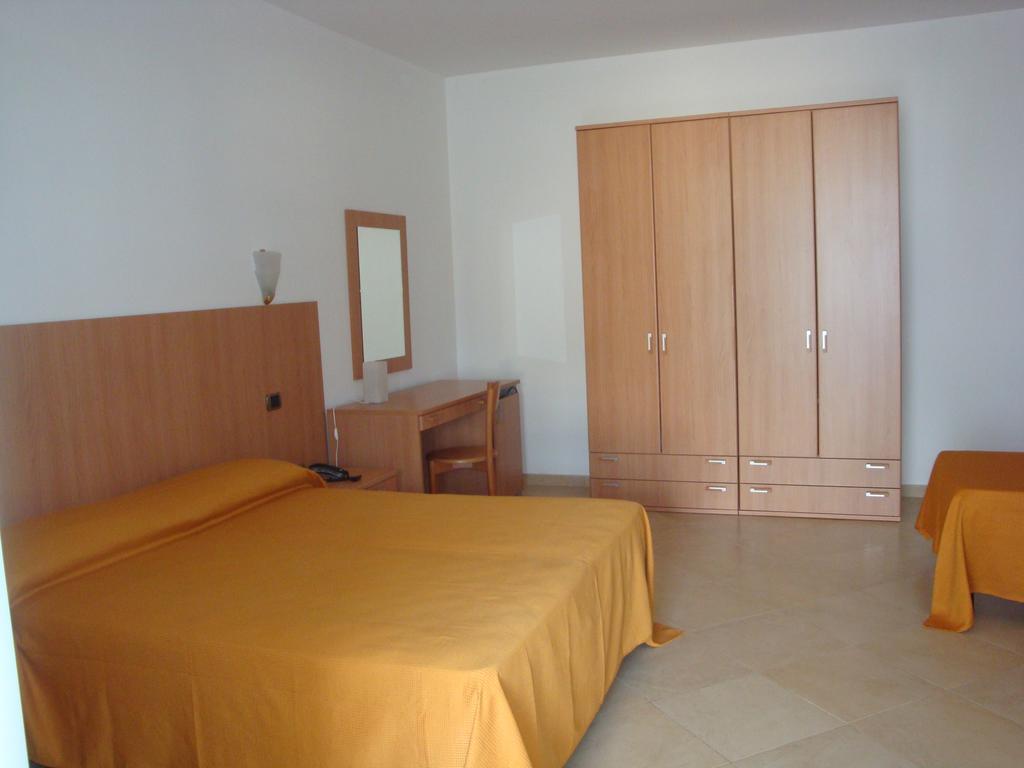 Hotel Maggiore Vieste Rum bild